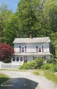 43 Hart St, Housatonic, MA, 01236
