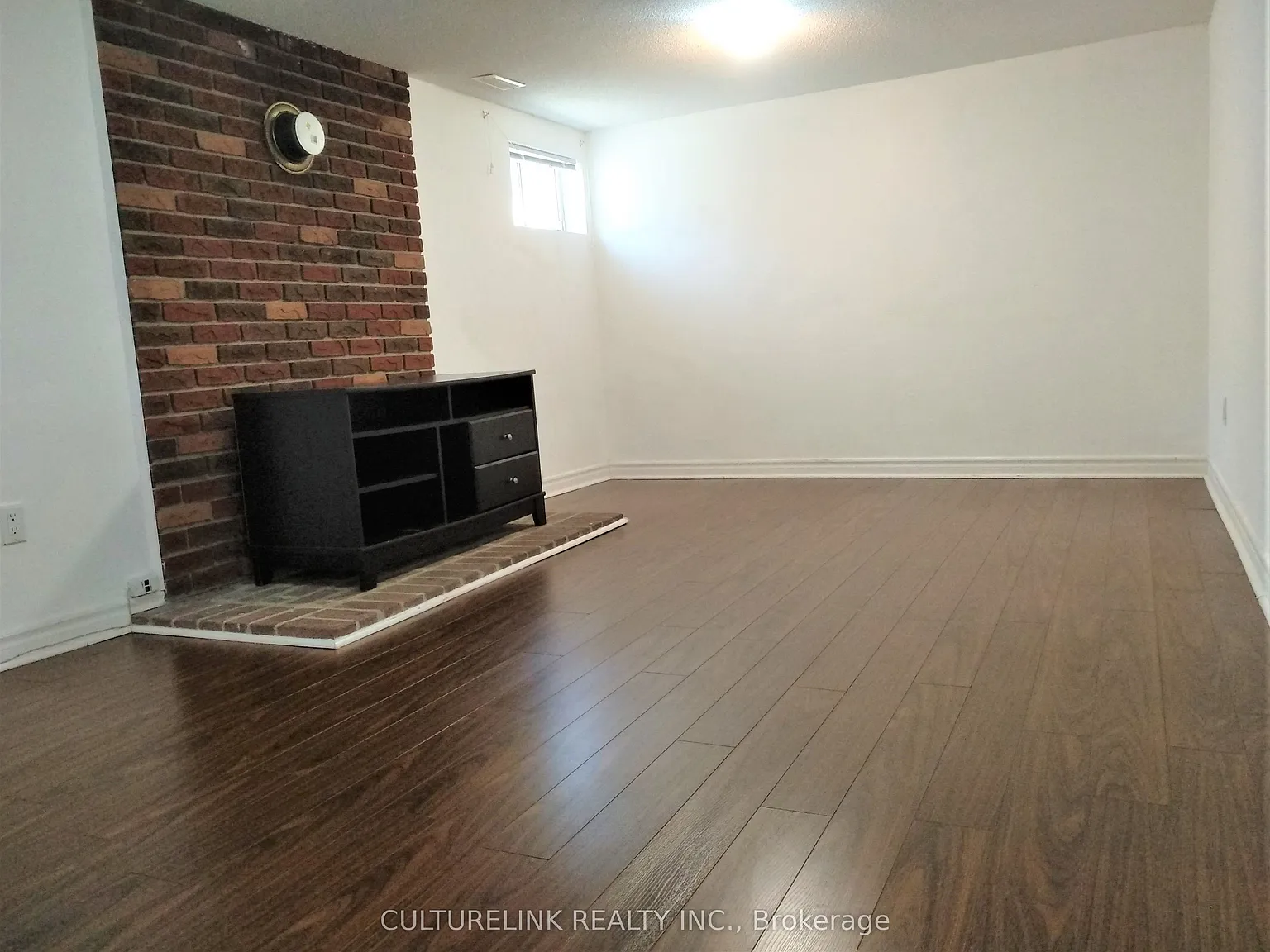 2 bed, $1,900 — Photo 2