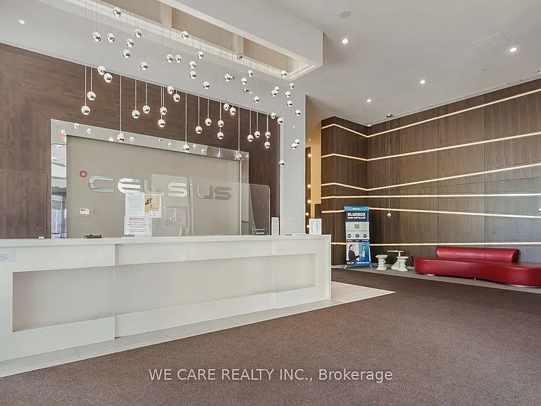 68 Canterbury Pl #Penthouse 05 — Photo 16