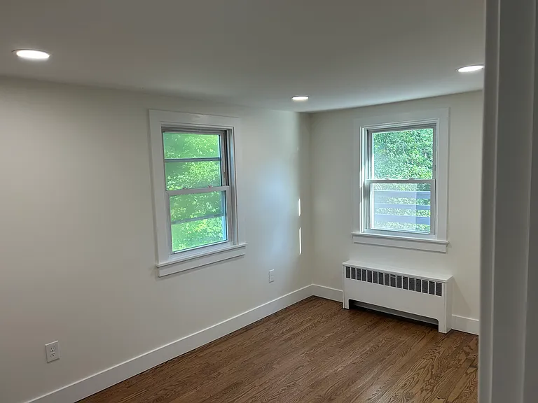 25 Fairlawn Ave #23 — Photo 12