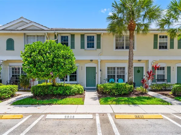 9808 NW 56th Pl, Coral Springs, FL 33076