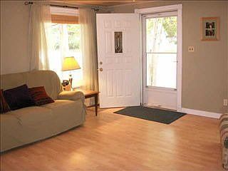 2nd image of 428 Rosslyn Ave