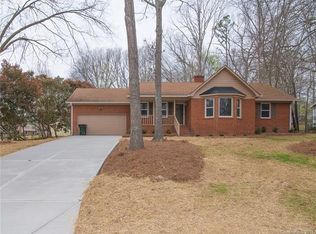 303 Swampfox Dr, Fort Mill, SC 29715