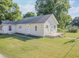 706 E 9th St, Junction City, KS 66441