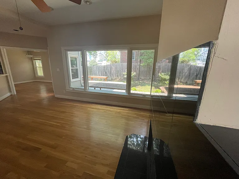 336 Peachtree Ave NE — Photo 18