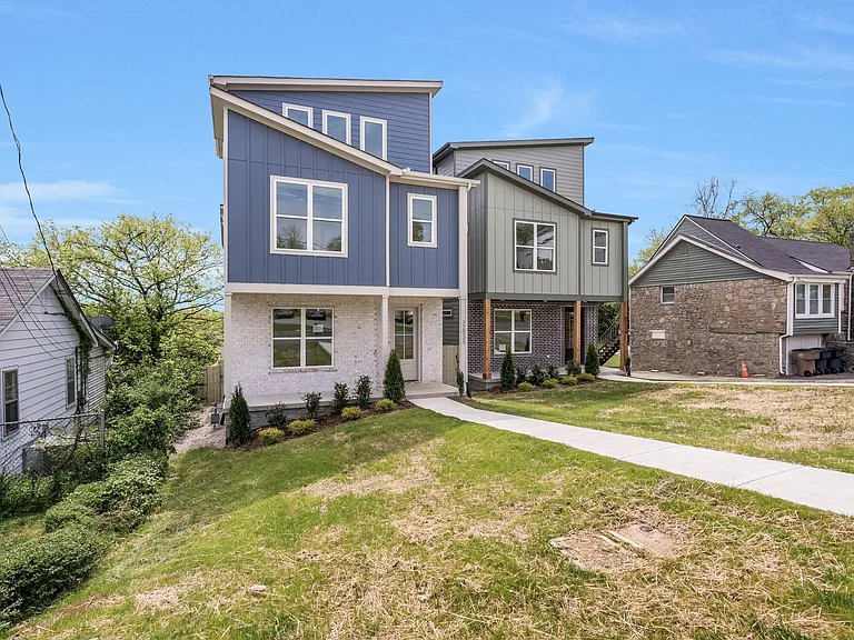 3203A Resha Ln — Photo 43