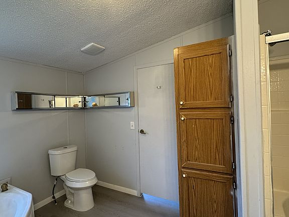 4th image of 4511 Penn Ave