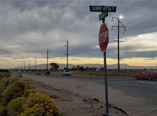 8982 Sunny Vista Rd, Phelan, CA 92371