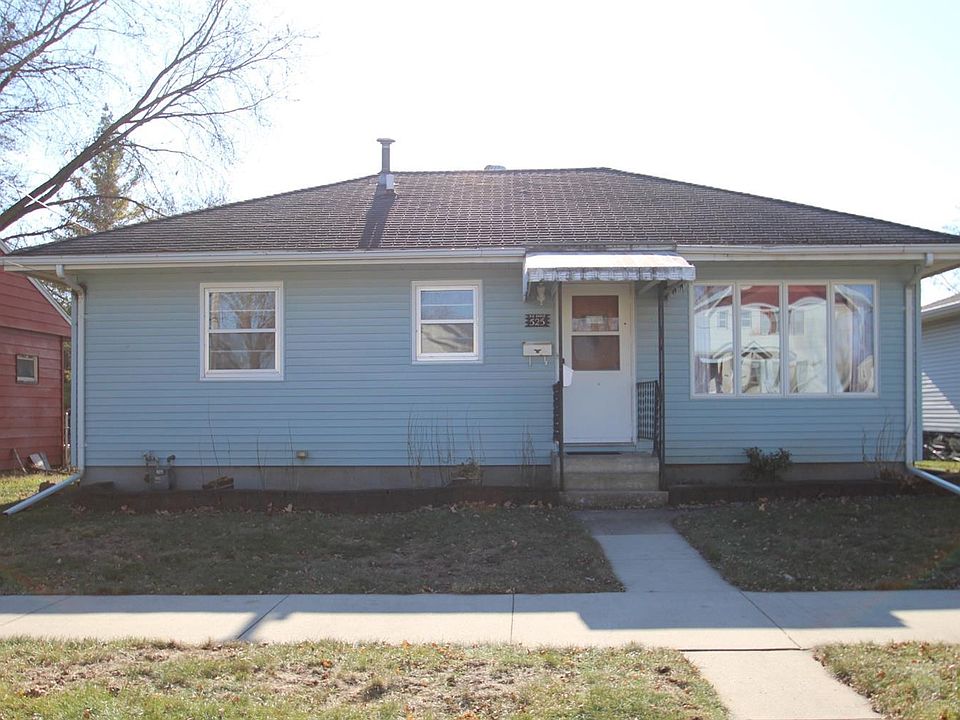 1st image of 525 20th St SE