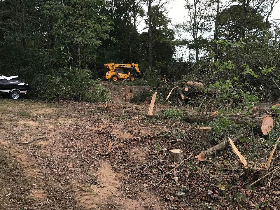 1st image of Skyline Dr