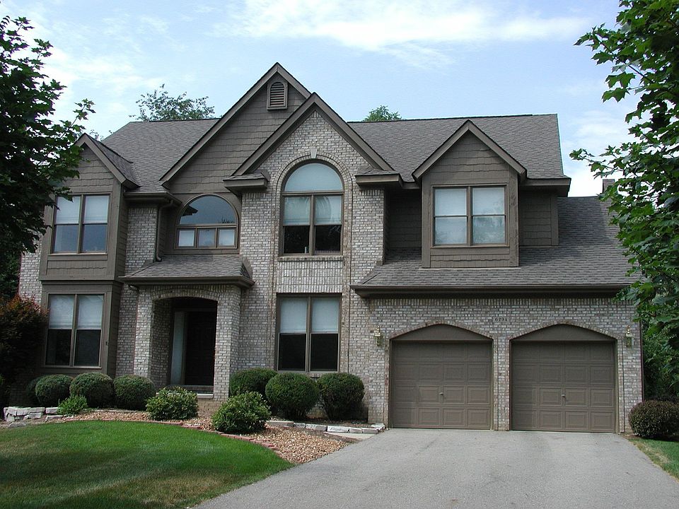 Front of Home on Cul-de-sac