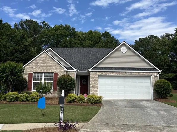 964 Village View Cir, Loganville, GA 30052