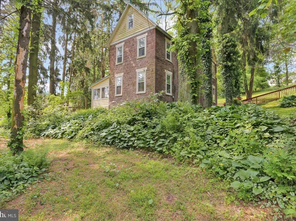 500 N Church St, Mohnton, PA 19540