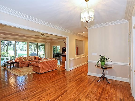 Entrance Living Room 175 Yam