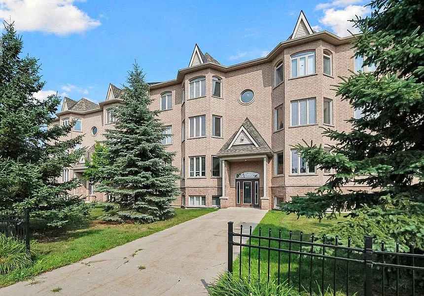 2086 Valin St Unit 7 — Photo 1