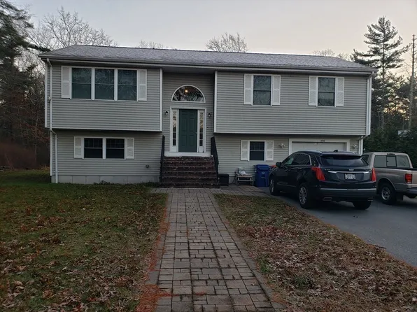 498 Upland St, New Bedford, MA 02745