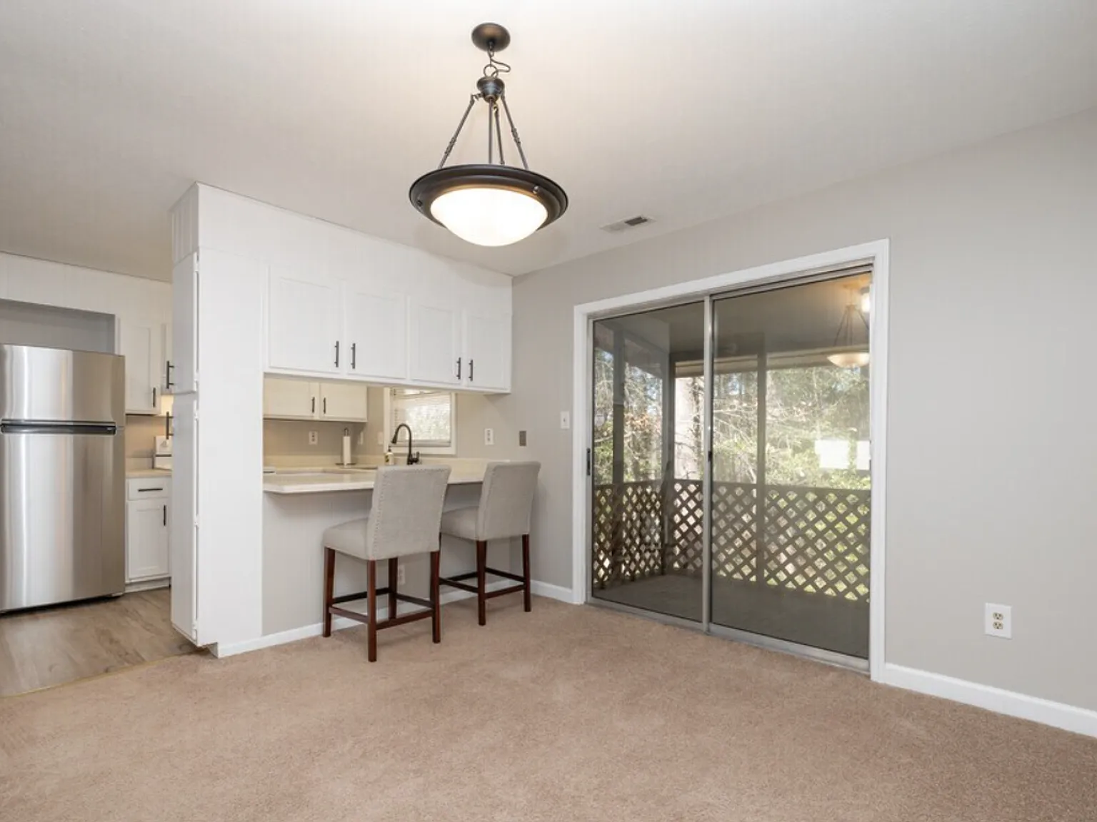 Whitfield Apartments — Photo 4
