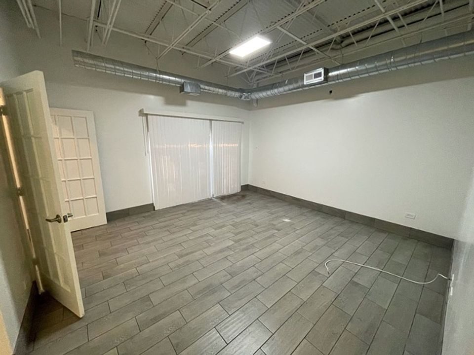 Building Photo 5