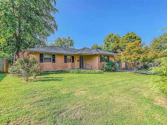 4th image of 1420 Avondale Dr