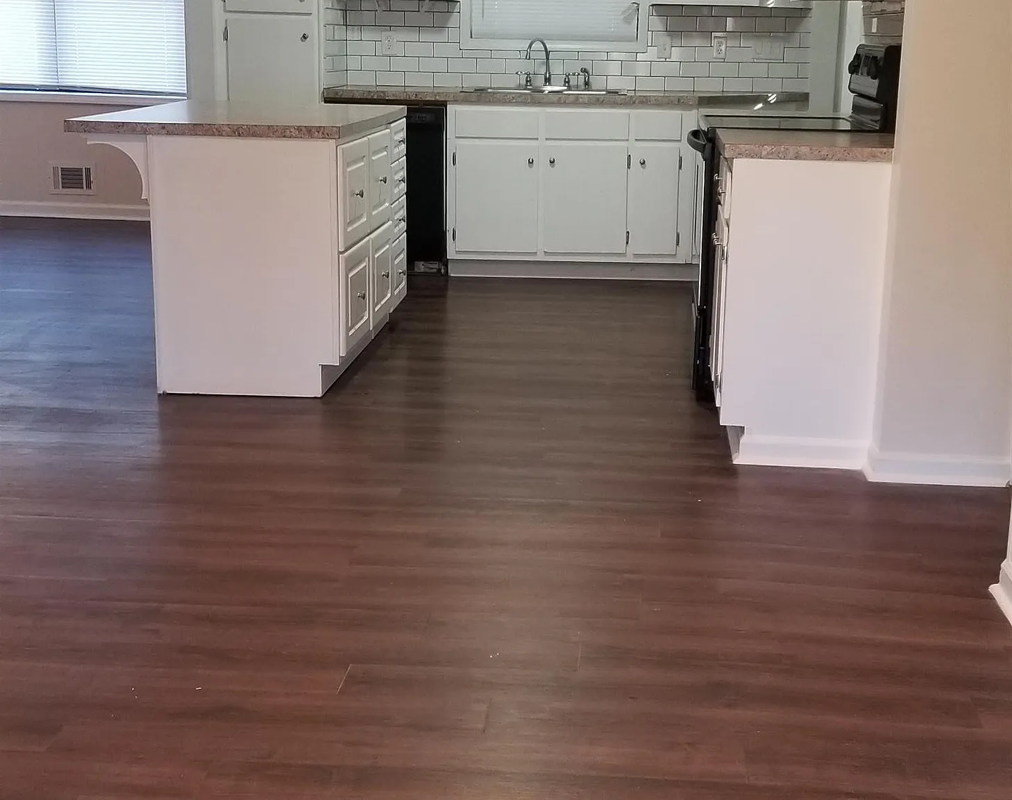 3 bed, 2.0 bath, $1,825 — Photo 2