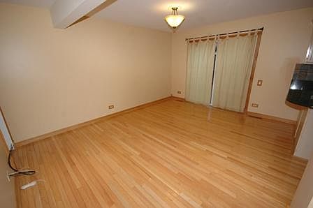 5th image of 443 Knoll Crest Dr