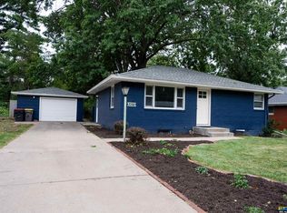 7101 Starr St, Lincoln, NE 68505