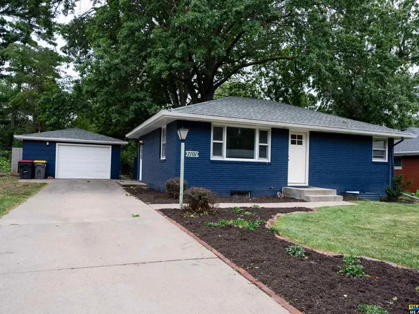 7101 Starr St, Lincoln, NE 68505