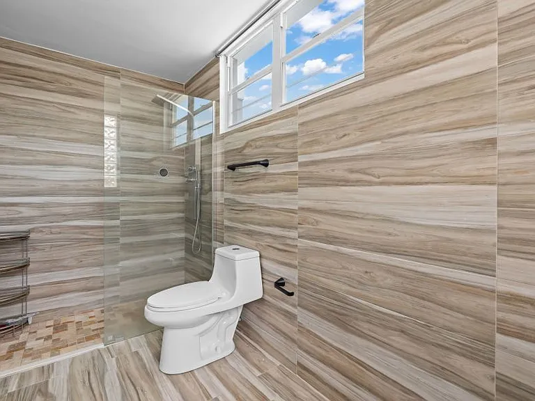 335 Calle Tiburom Urb Pass — Photo 18