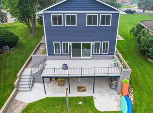 9899 Coledale Ct, White Lake, MI 48386