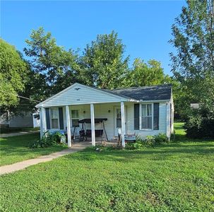 106 W Cedar St, Waverly, MO, 64096