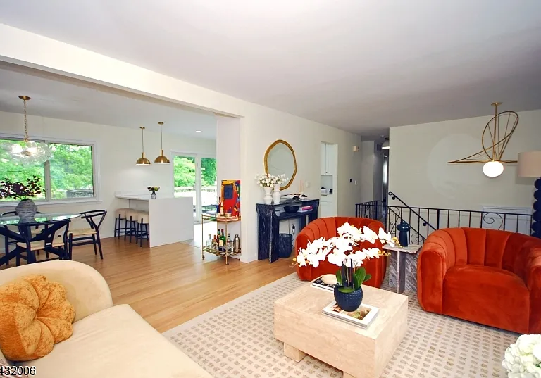 830 E Meadow Dr — Photo 15