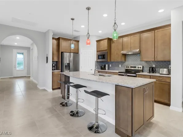 11801 Clifton Ter, Fort Myers, FL 33913
