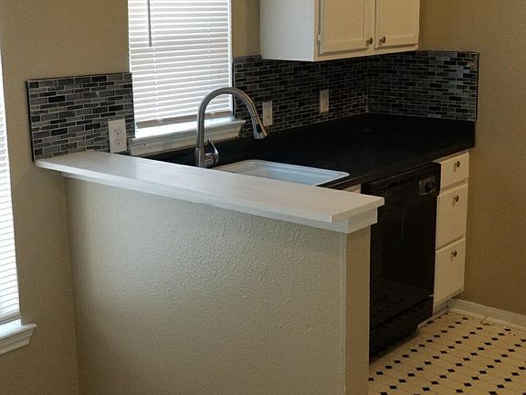 5th image of 5722 1/2 Vickery Blvd #5722-1/2