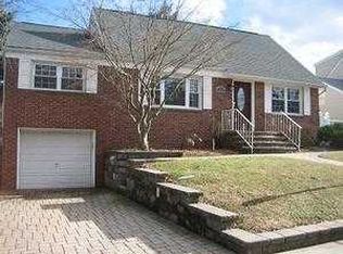 37 Beverly Rd, Dumont, NJ 07628