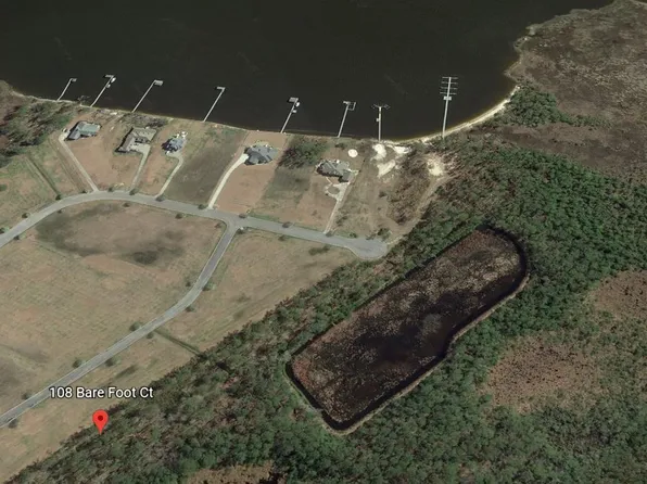 108 Bare Foot Ct, Havelock, NC 28532