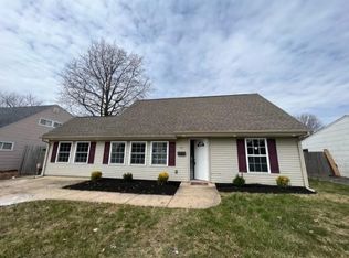47 Island Rd, Levittown, PA 19057