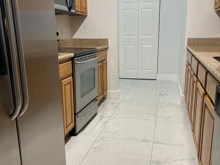 4242 NW 2nd St #915 — Photo 9