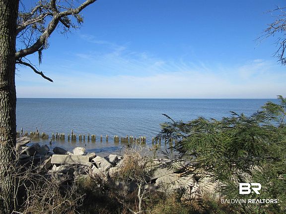 2nd image of Pleasure Point Rd