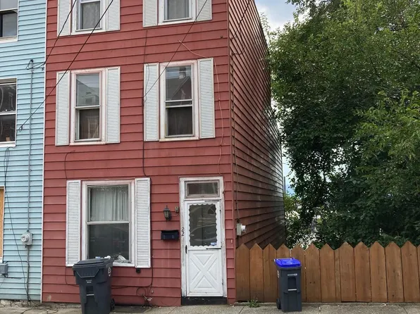 22 S 3rd St, Steelton, PA 17113