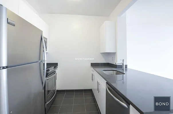 Rented by Bond New York | media 3