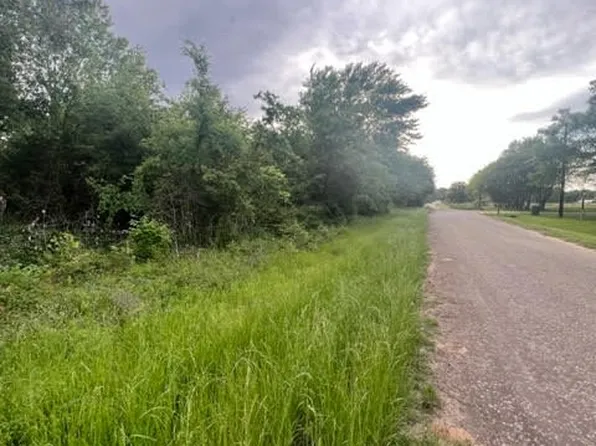 54 County Road 1260, Fairfield, TX 75840