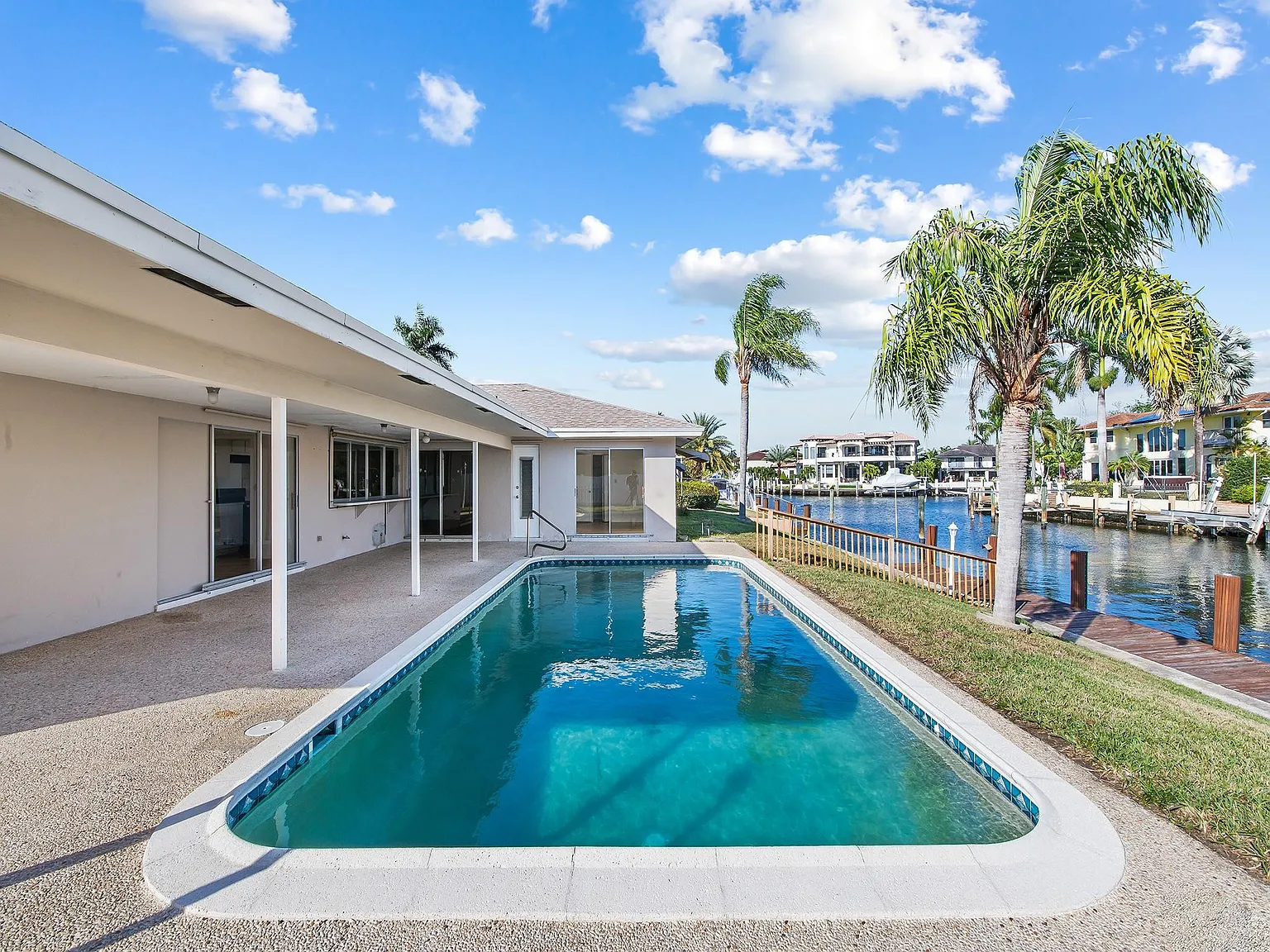 4 bed, 3.0 bath, 2036 sqft, $5,300 — Photo 1