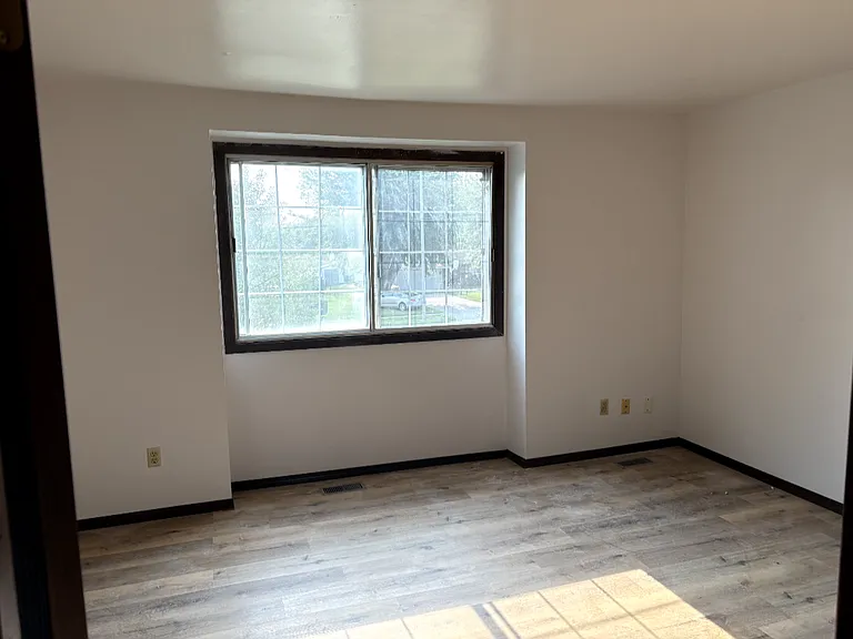 7556 Whitcomb St #B — Photo 12