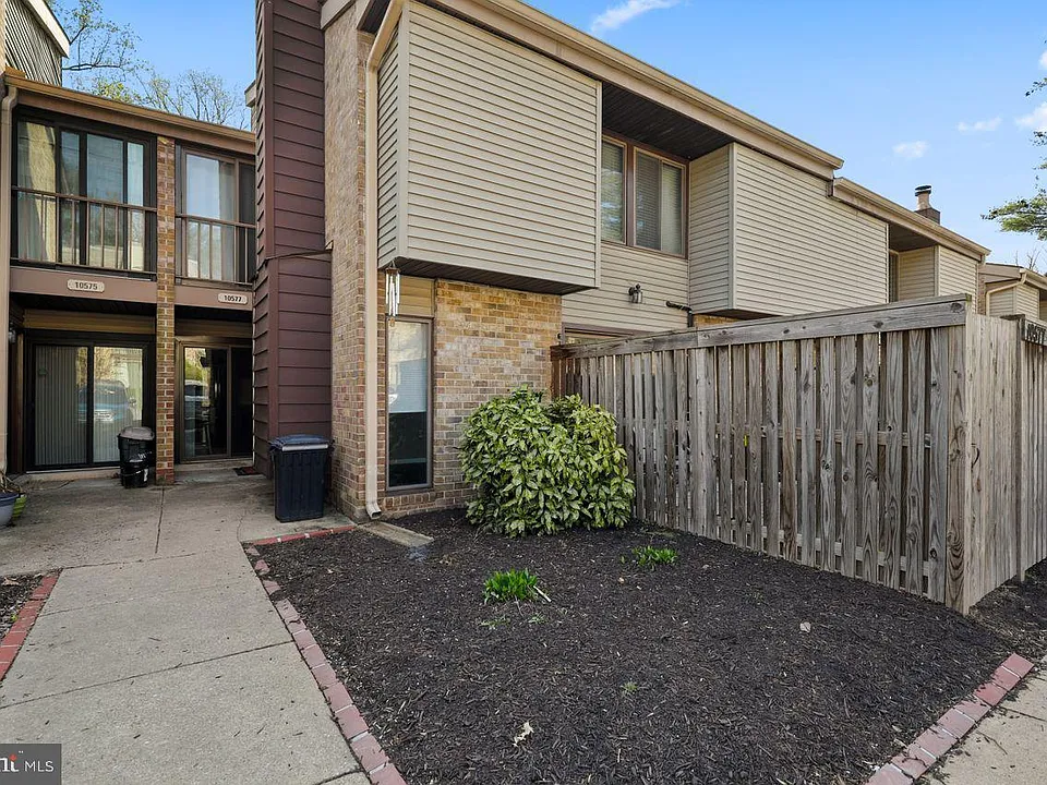 10577 Twin Rivers Rd