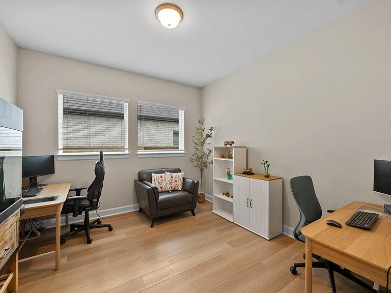 7214 Oak Grove Trl — Photo 6