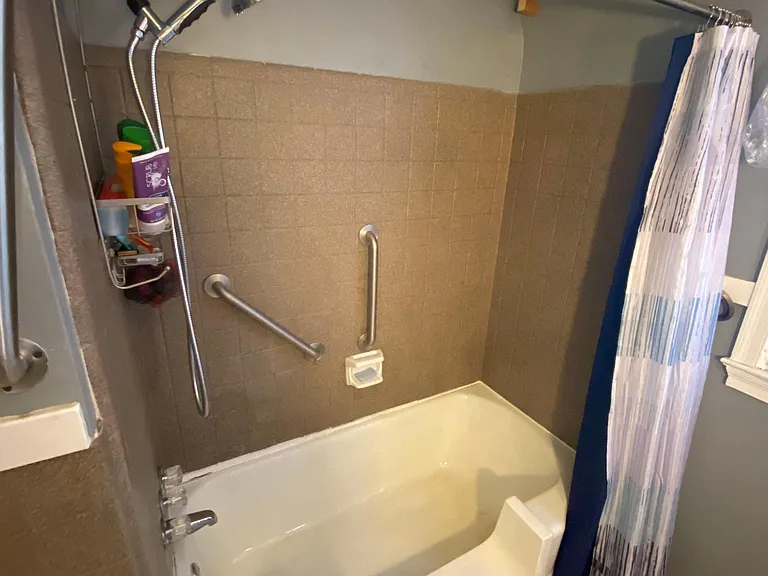 3589 Kenwood Ave — Photo 15