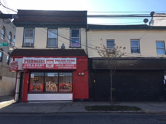 2nd image of 2960 Richmond Ter