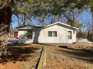 4778 Maplewood St, Harrison, MI 48625