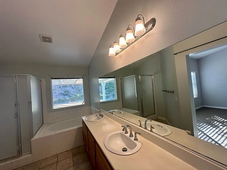 240 Sierra Madre Way — Photo 31