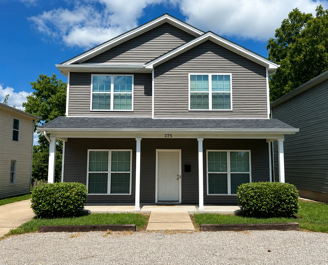 6 Bedroom Available For Pre Lease! — Photo 1